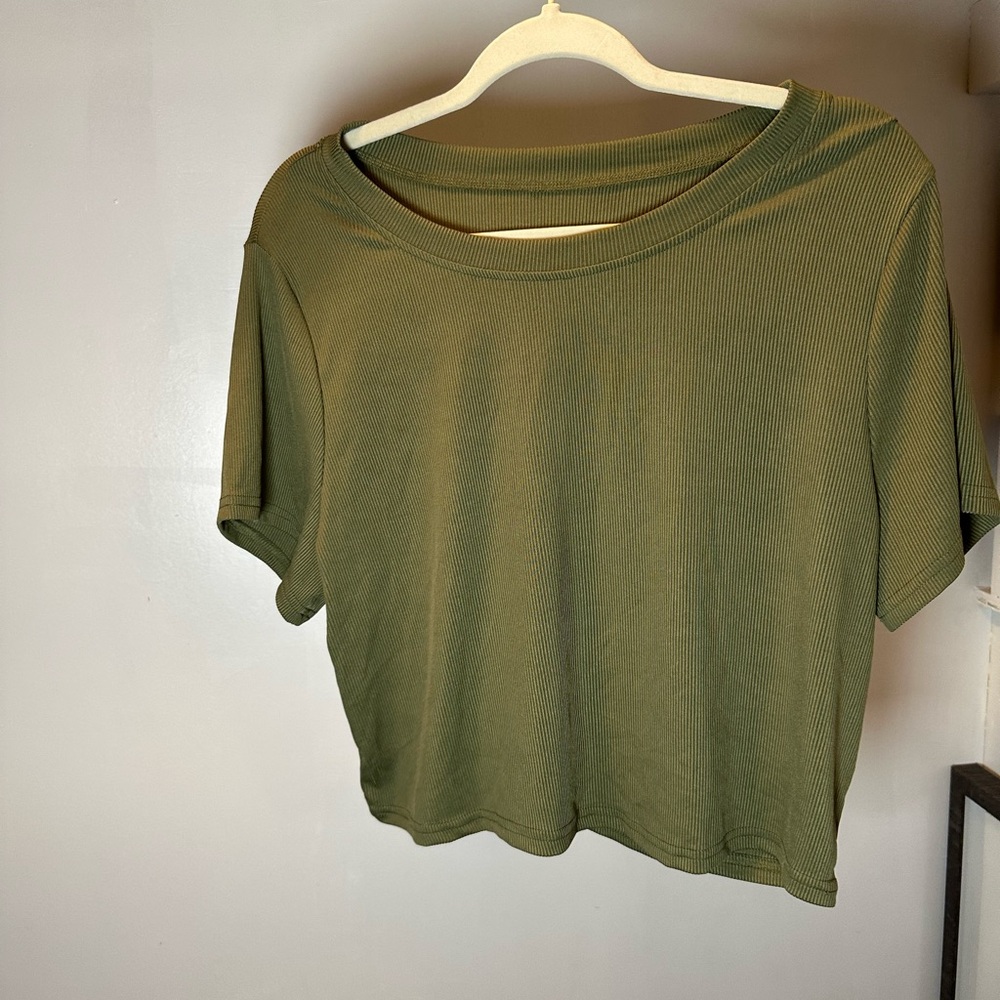 SHEIN Olive Short Sleeve Tee